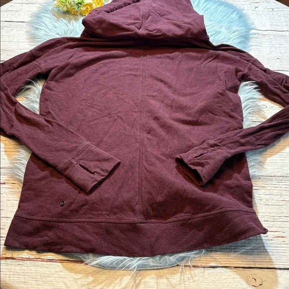 Lululemon Stress Less Hoodie in Heathered Bordeaux Drama sz 8 - Picture 7 of 8